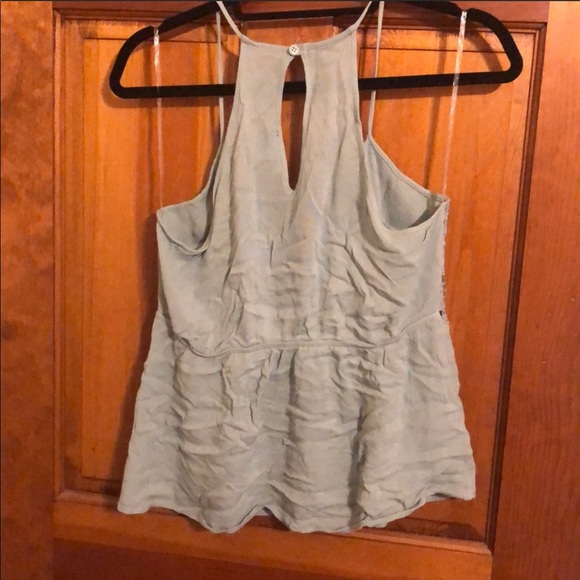 Kendall & Kylie Tank - Picture 5 of 7